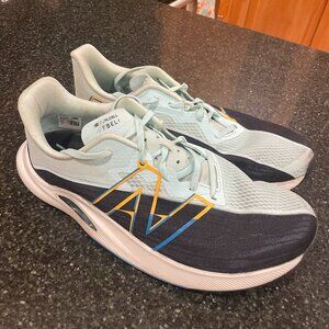 New Balance FuelCell Rebel v2 - Men's 9